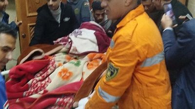 لفتة إنسانية.. الحماية المدنية تنقل مسنة للمستشفى بالمنوفية لعدم قدرتها على الحركة