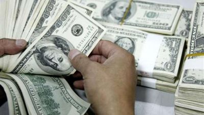 خبير قانوني يكشف عقوبة ضبط 8 مليون جنيه بالاتجار في النقد الأجنبي