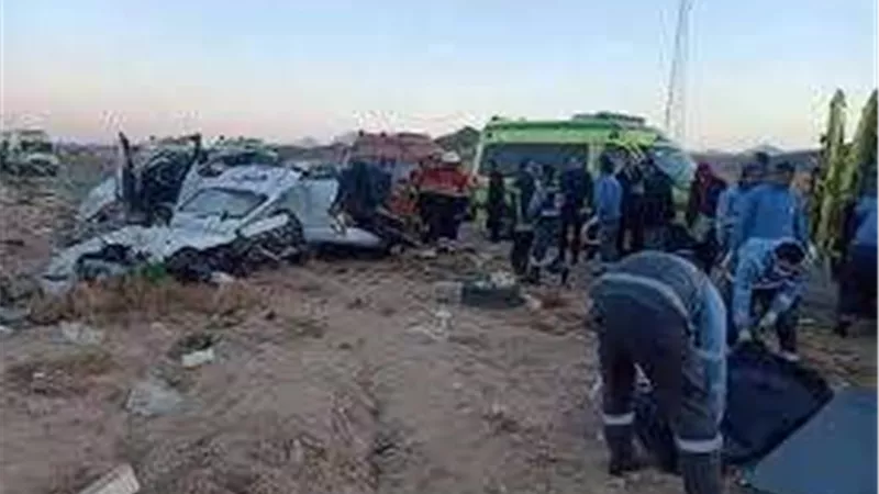 تصادم مروع بأسيوط يسفر عن 13 ضحية وإصابة اثنين بأسيوط