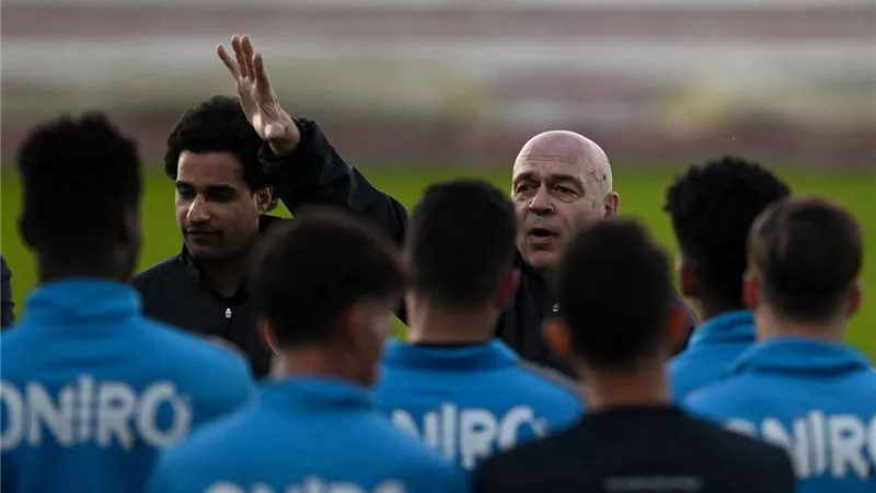 رسائل جروس للاعبي الزمالك قبل مباراة سيراميكا بالدوري