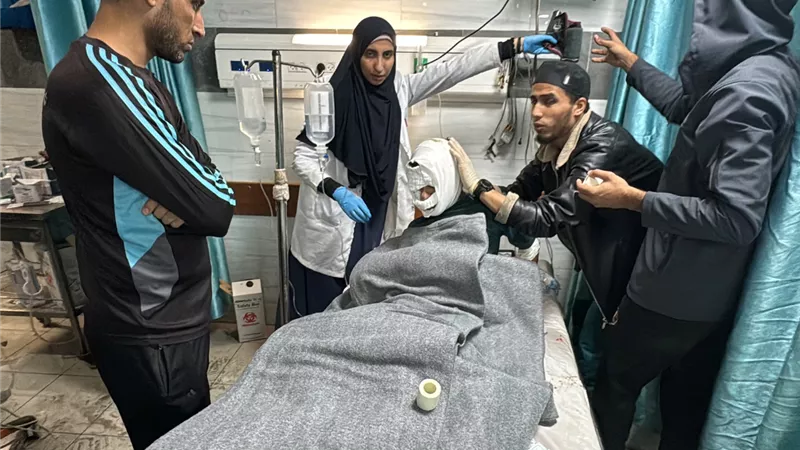 إسرائيل تأمر بإغلاق أحد آخر المستشفيات العاملة في شمال غزة