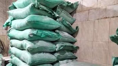 ضبط 16 طن دقيق مدعم قبل بيعها بالسوق السوداء