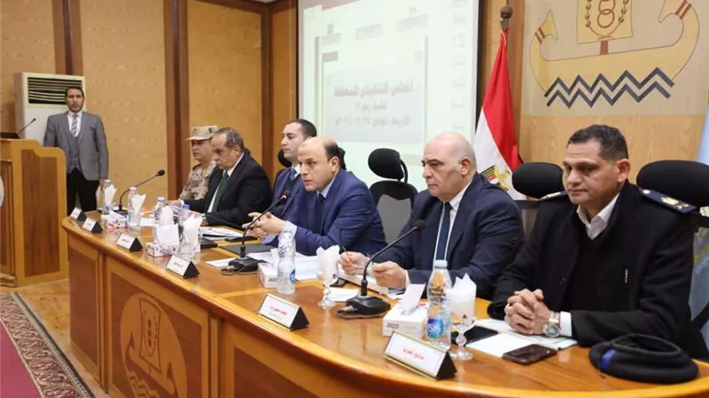 محافظ كفر الشيخ يُكلف بتكثيف الرقابة وتحسين الخدمات للمواطنين خلال اجتماع المكتب التنفيذي