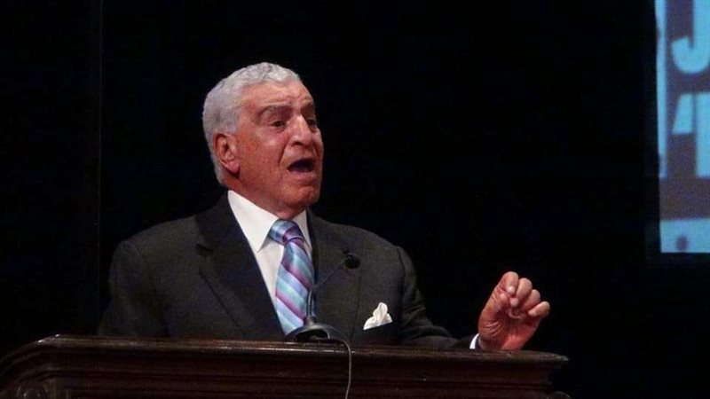 زاهي حواس 