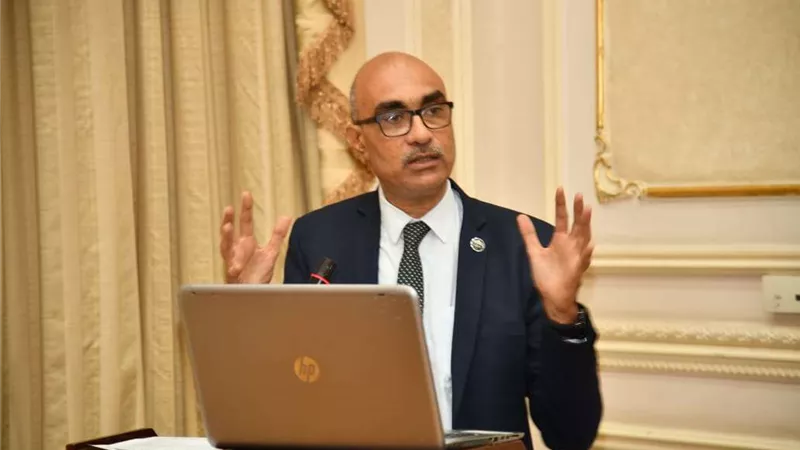 برلماني يتقدم بطلب إحاطة بشأن أجهزة الهواتف المحمولة