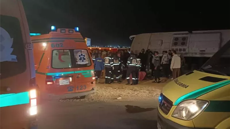 تصادم سيارتين على طريق الإسماعيلية السويس يُسفر عن إصابة 21 شخصًا