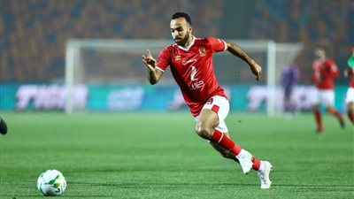 بهدف أفشة.. الأهلي يتقدم علي سموحة في الشوط الأول بالدوري المصري