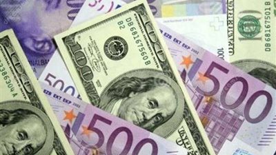 تفاصيل التحقيقات مع 3 متهمين بالإتجار غير المشروع فى العملة