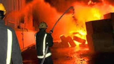 القيادات الأمنية تتفقد موقع حريق منشأة ناصر