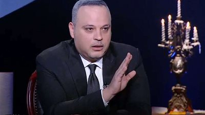كفاية قرف وعبث بقي.. تامر عبد المنعم يثير جدلاً واسعًا عبر السوشيال