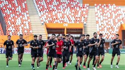 الأهلي يختتم تدريباته الجماعية استعدادًا لمواجهة استاد أبيدجان