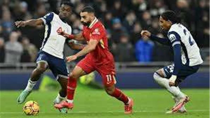 محمد صلاح يقود هجوم ليفربول ضد توتنهام في نصف نهائي كأس الرابطة