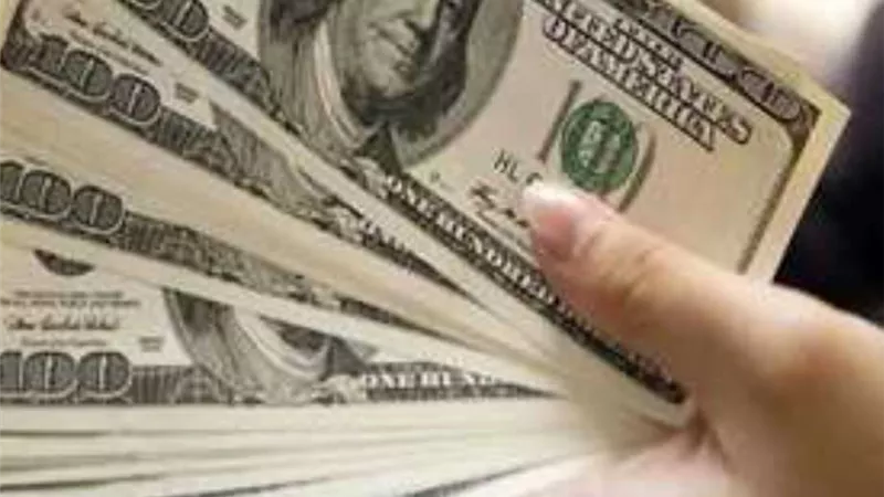 مفاجأة في سعر الدولار مقابل الجنيه المصري اليوم الخميس | اعرف بكام