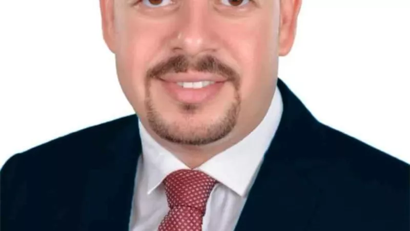 خالد عامر يكتب: 