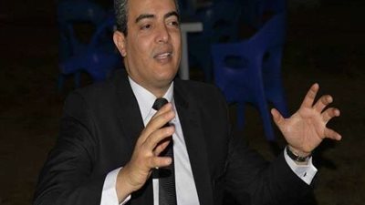 نقيب الإعلامين يكشف آليات النقابة في مواجهة الشائعات