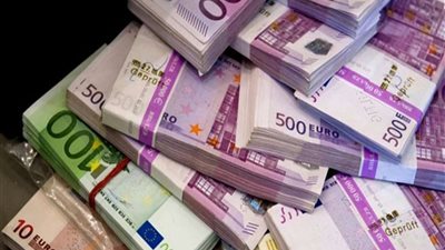 سعر اليورو مقابل الجنيه المصري بالبنوك اليوم