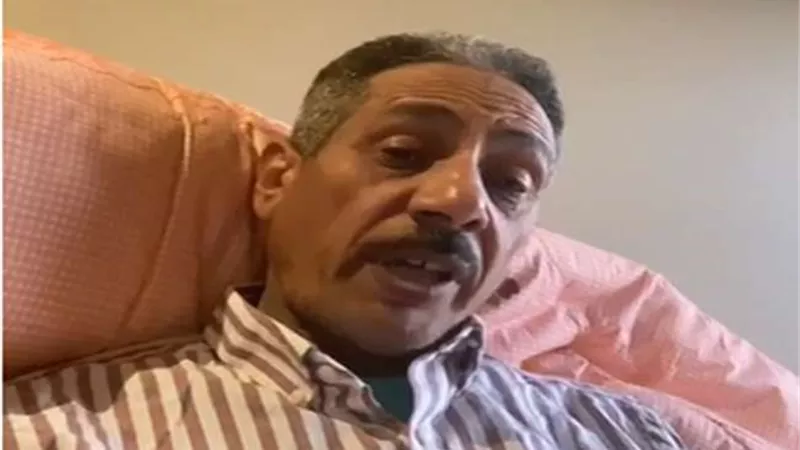 والد الإرهابي أحمد المنصور يتبرأ من نجله : 