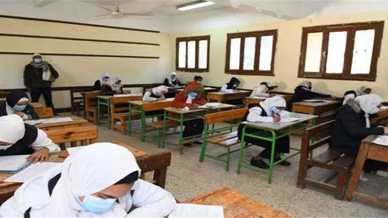 بسبب سوء الأحوال الجوية.. تعديل مواعيد امتحانات الترم الأول 2025 للشهادة الإعدادية بالبحيرة