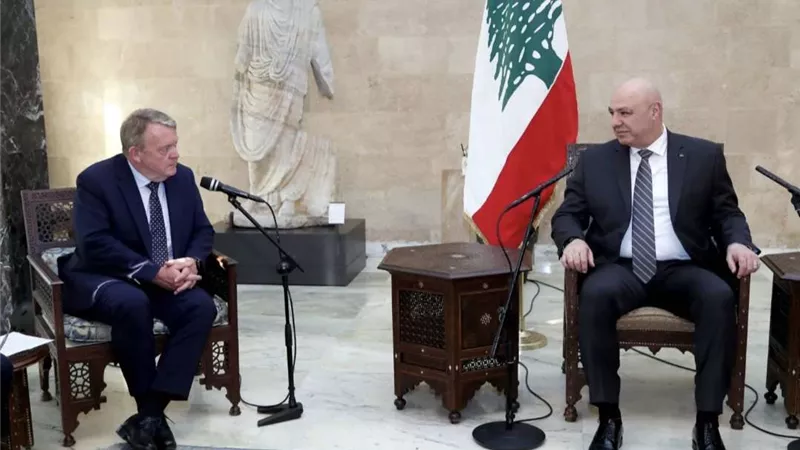 زيارة ماكرون إلى لبنان: دعم السيادة والإصلاحات ووحدة الصف الوطني