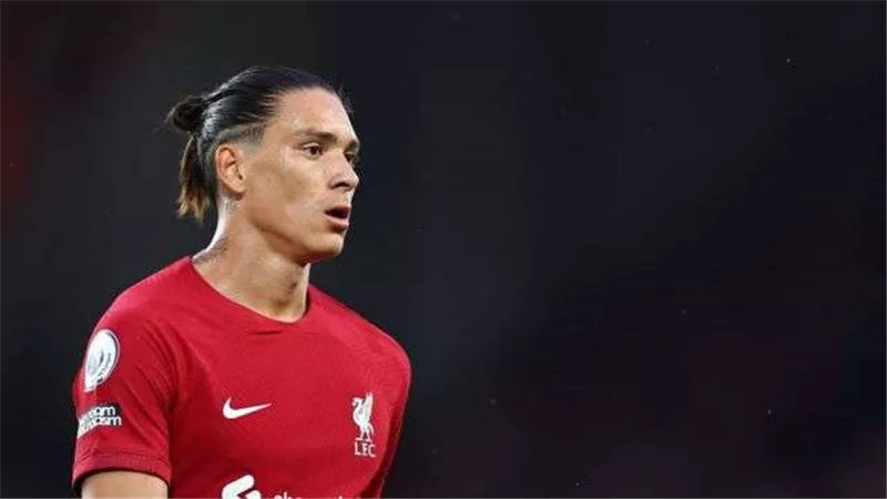 نونيز يقود ليفربول لفوز قاتل على برينتفورد في الدوري الإنجليزي