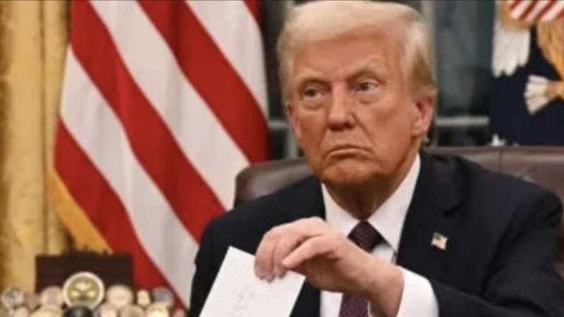 دونالد ترامب 