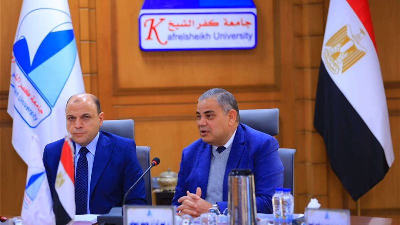 الدكتور عبد الرازق