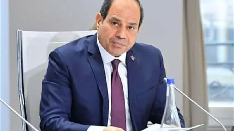 الرئيس السيسى يهنئ أحمد الشرع لتوليه منصب رئاسة الجمهورية السورية