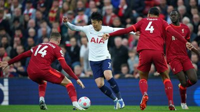 مباراة ليفربول وتوتنهام في كأس رابطة الأندية الإنجليزية