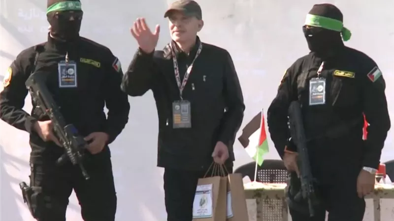 وزير فلسطيني سابق: اليهود دائما ما يدعون مظلوميتهم أمام العالم