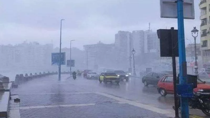حالة الطقس في مصر اليوم : انخفاض درجات الحرارة ورياح نشطة واضطراب الملاحة