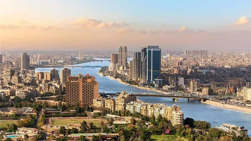 درجات الحرارة اليوم الأحد 9 فبراير 2025 .. عظمى القاهرة 11