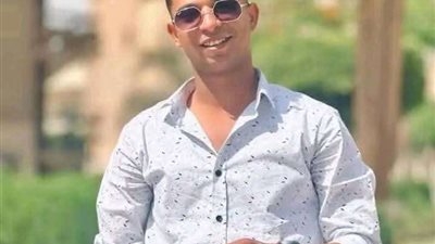 بالصور.. التصريح بدفن جثمان شاب ضحية حادث الطريق الأوسطي