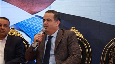 قيادات 