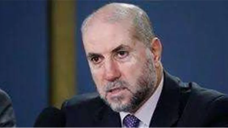 بعد تصريحات ترامب.. مُستشار الرئيس الفلسطيني يدعم موقف مصر والأردن برفض التهجير