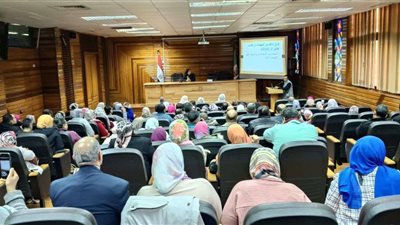 رئيس جامعة القاهرة: الشهادات المزورة تشكل تهديدًا مباشرًا للكفاءة والعدالة