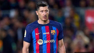 ليفاندوفسكي يقود هجوم برشلونة أمام رايو فاليكانو في الدوري الإسباني