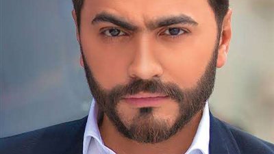 تامر حسني يتدخل لإنقاذ إبراهيم شيكا.. 