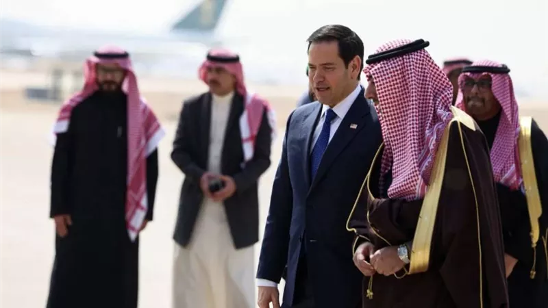 وزير الخارجية الأميركي في الرياض لبحث القضايا الإقليمية والأزمة الأوكرانية