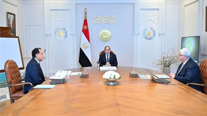 الرئيس السيسي يوجه بتحويل البحث العلمي إلى قاطرة للتنمية ودعم مصابي غزة بالمستشفيات الجامعية