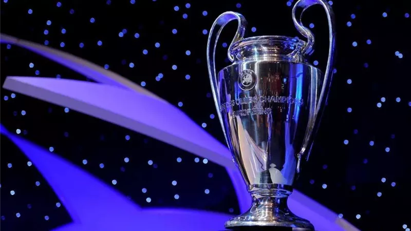مواجهات نارية في ثمن نهائي دوري أبطال أوروبا.. ليفربول يصطدم بباريس سان جيرمان