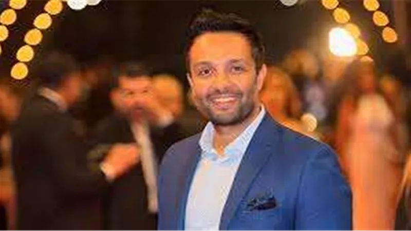 وائل عبد العزيز: 