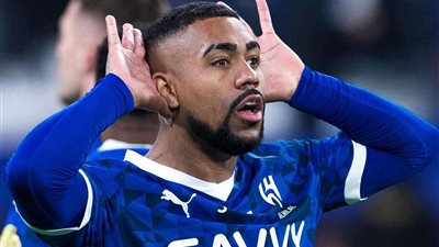 دوري روشن.. الهلال يدك شباك الخلود برباعية في الشوط الأول