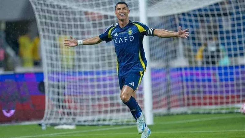 دوري روشن.. النصر يعبر الوحدة بثنائية رونالدو وماني