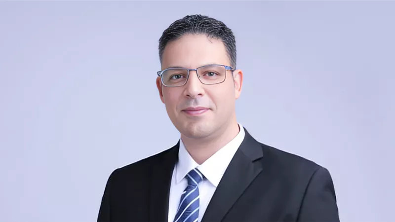 خاص| محمد هارون: تصاعد التوتر بين زيلينسكي وترامب قد يعيد تشكيل مسار الصراع الأوكراني-الروسي