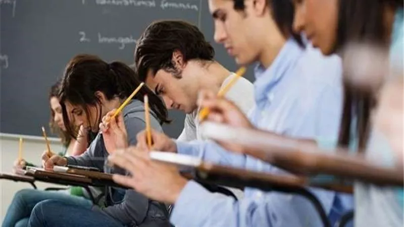 موعد انتهاء الترم الثاني 2025 لطلاب الجامعات