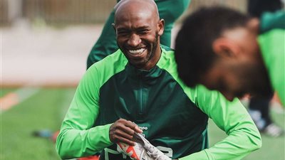 ممر شرفي لـ شيكابالا في مران الزمالك