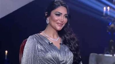 سالي عبدالسلام: أصبحت قريبة من الطاعة ولا استخدم المكياج إلا في حالة واحدة