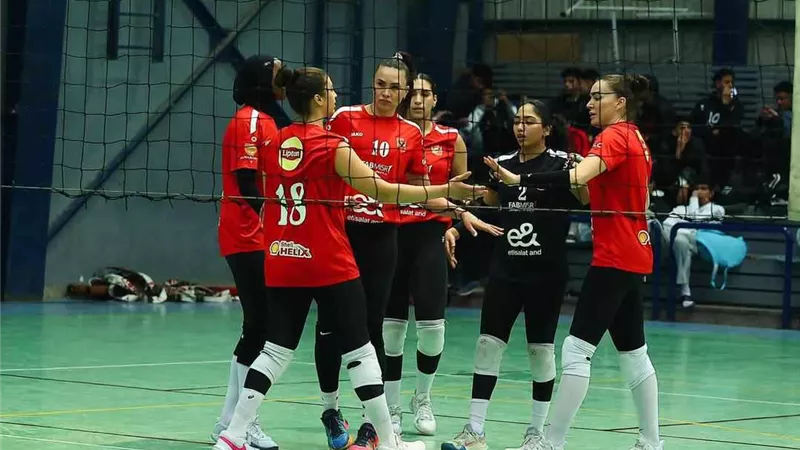 ربع نهائي كأس مصر لسيدات الكرة الطائرة.. الأهلي يهزم المعادي ويلحق بالزمالك