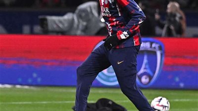بهدف نظيف.. باريس سان جيرمان يعاقب ليفربول في الشوط الأول