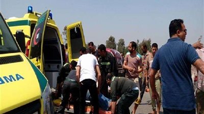 إصابة شخصين صدمتهما سيارة مسرعة بأكتوبر